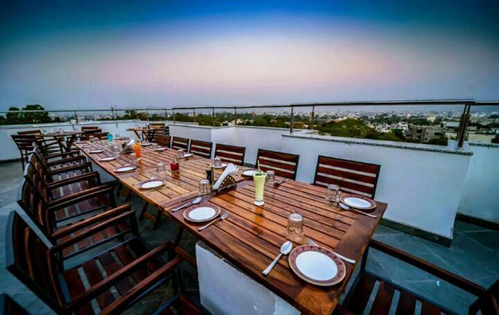 Hotel Wonder Cliff Udaipur Luaran gambar