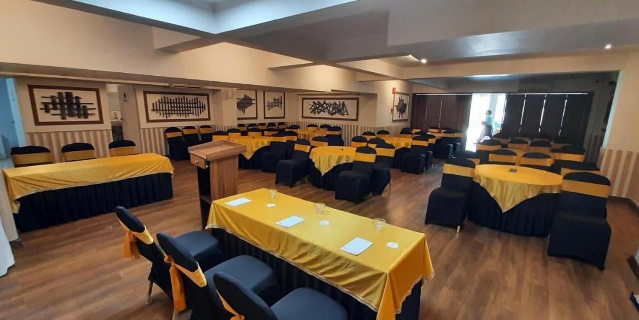 Hotel Wonder Cliff Udaipur Luaran gambar